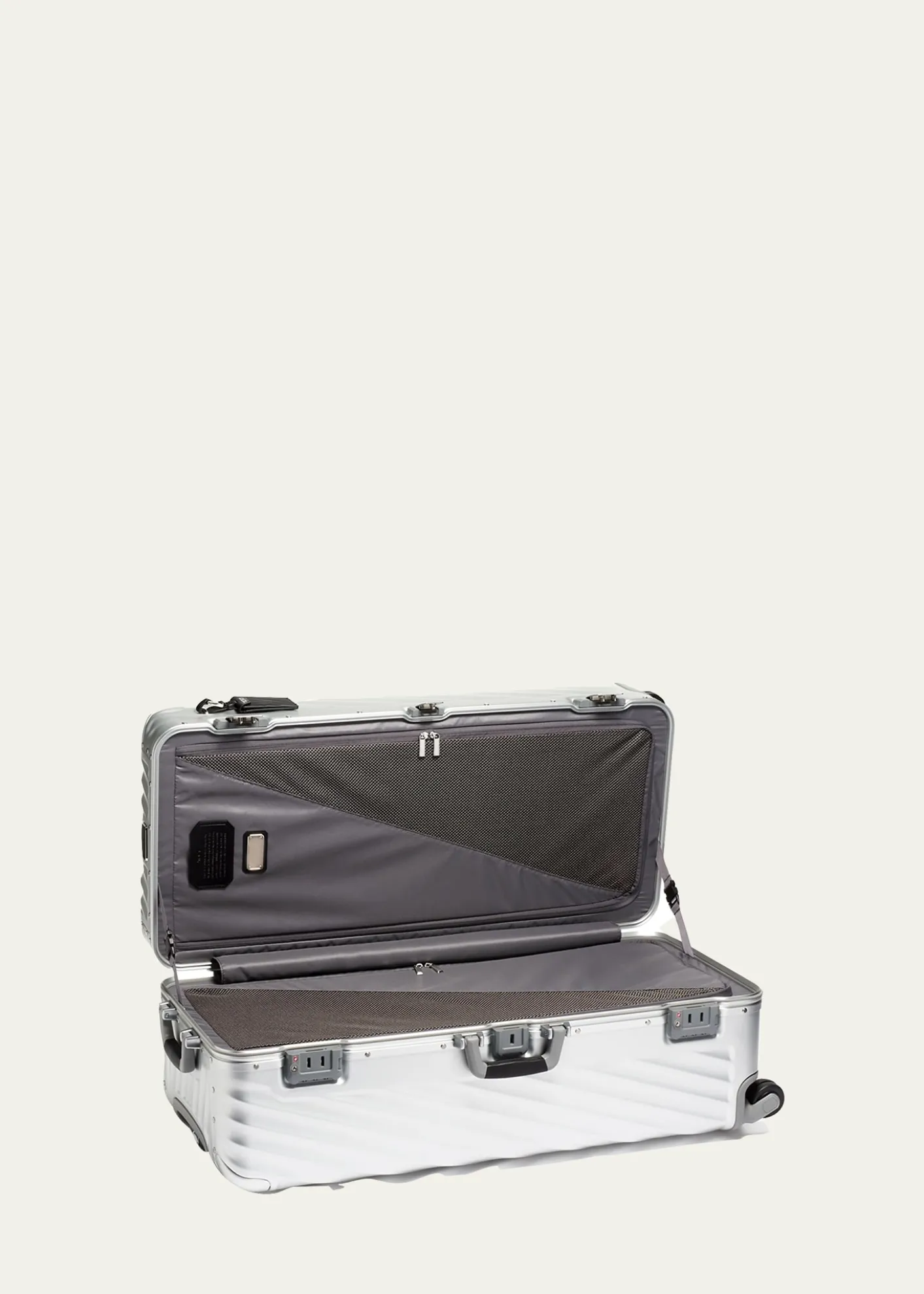 TUMIRolling Trunk Luggage