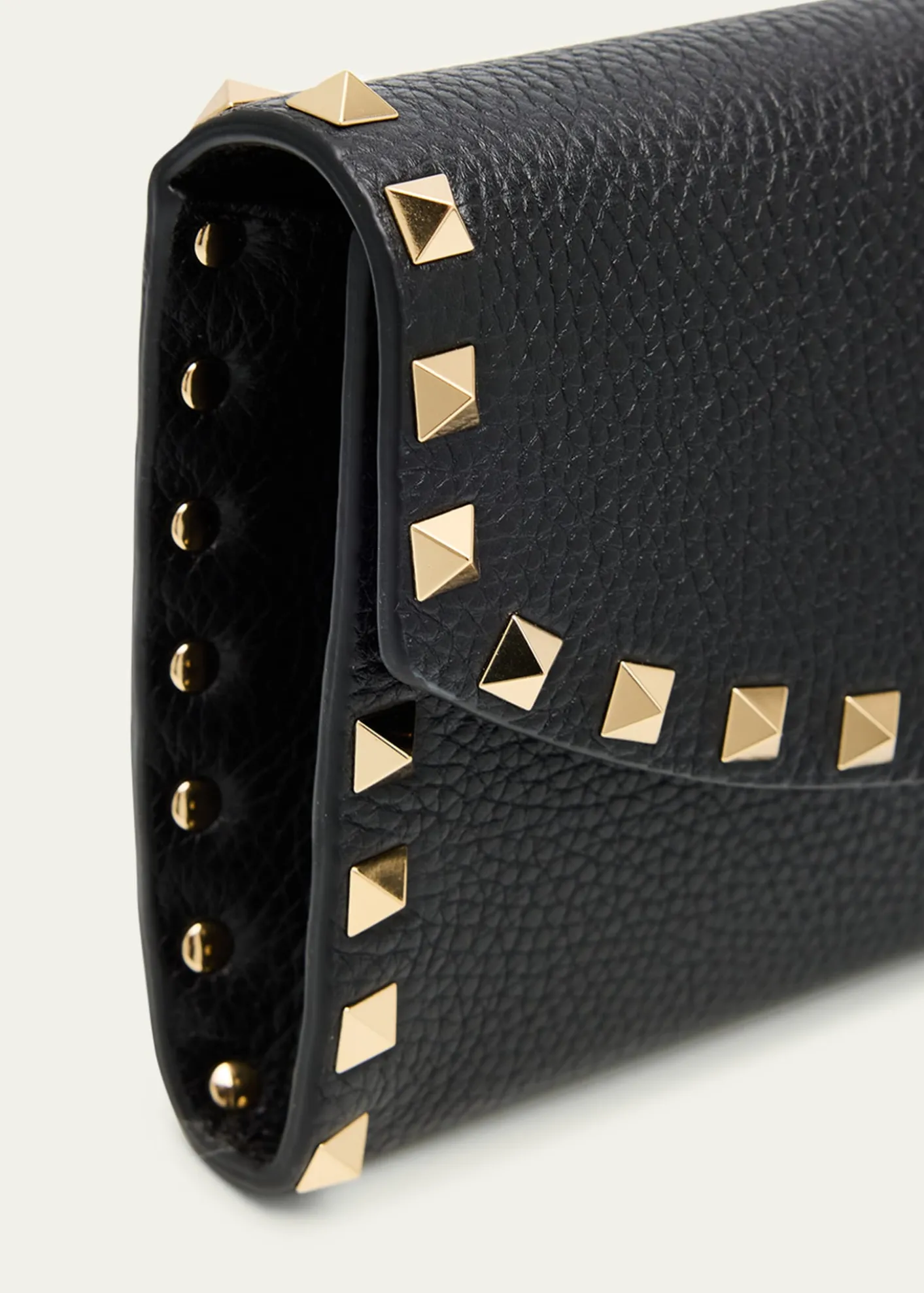 Valentino GaravaniRockstud Wallet on Chain