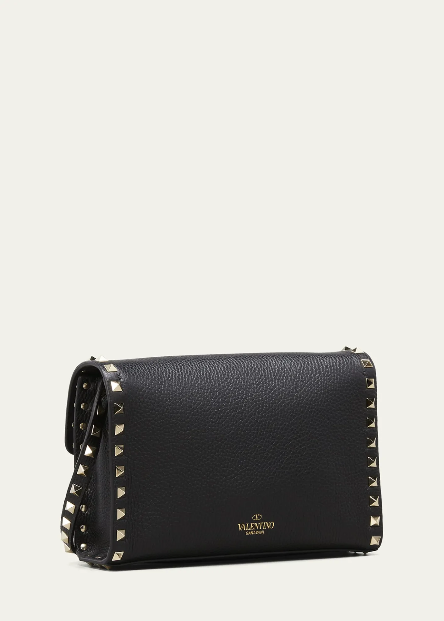 Valentino GaravaniRockstud Medium Shoulder Bag