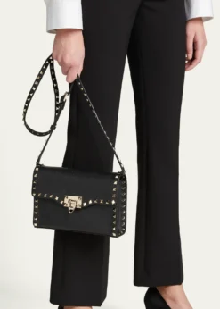 Valentino GaravaniRockstud Medium Shoulder Bag