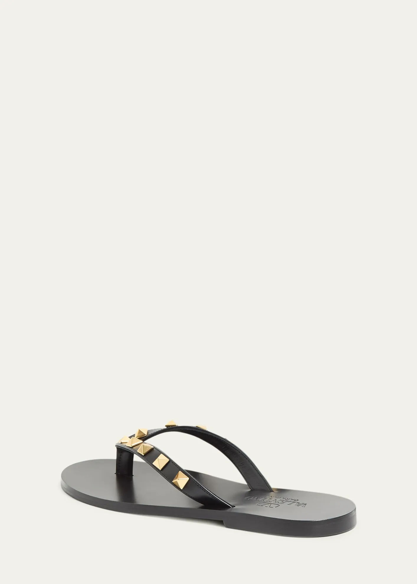 Valentino GaravaniRockstud Leather Flat Thong Sandals