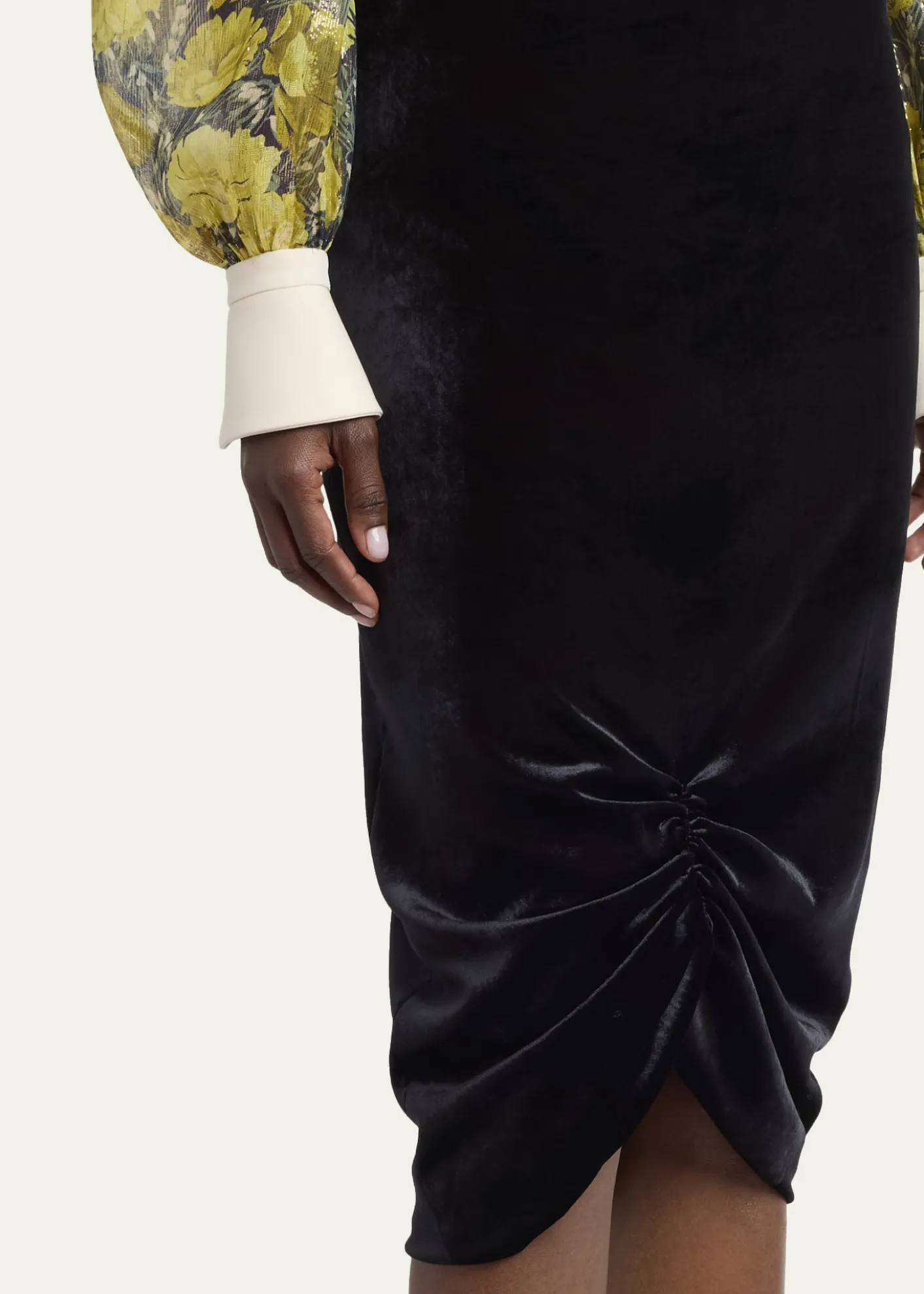 Valentino GaravaniRuched Velvety Midi Pencil Skirt