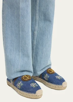 Valentino GaravaniVLogo Floral-Embroidered Denim Espadrille Mules