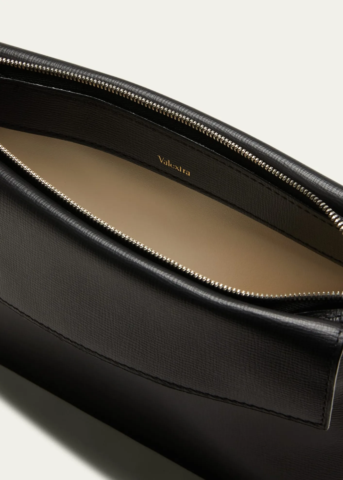 ValextraMen's Pocket Crossbody Bag