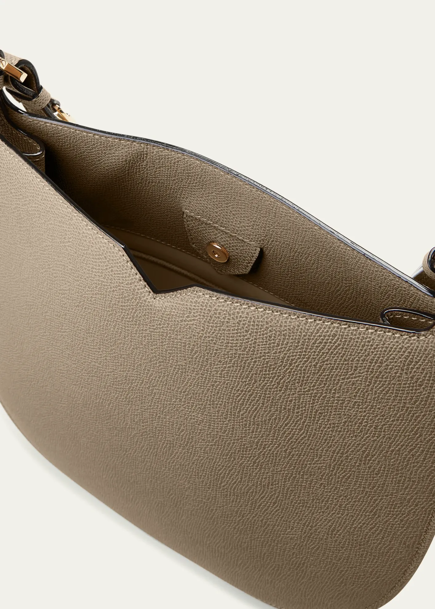 ValextraSaffiano Weekend Hobo Bag