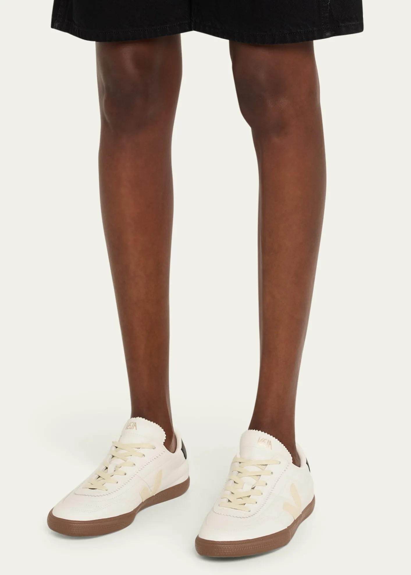 VEJAPanenka Low-Top Leather Sneakers