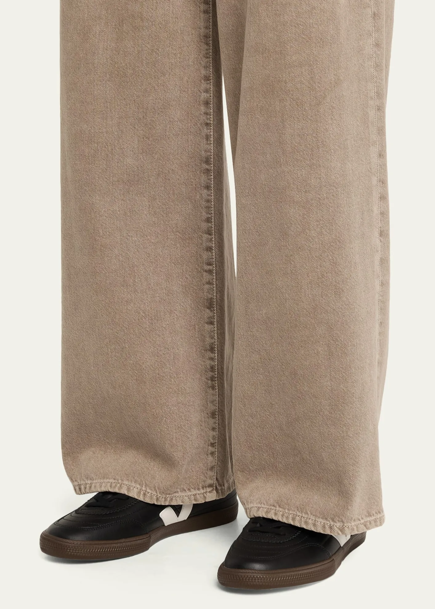 VEJAPanenka Low-Top Leather Sneakers
