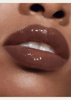 Victoria BeckhamPosh Gloss