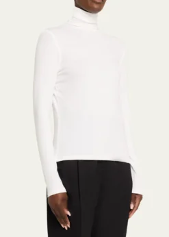 VinceEssential Long-Sleeve Turtleneck