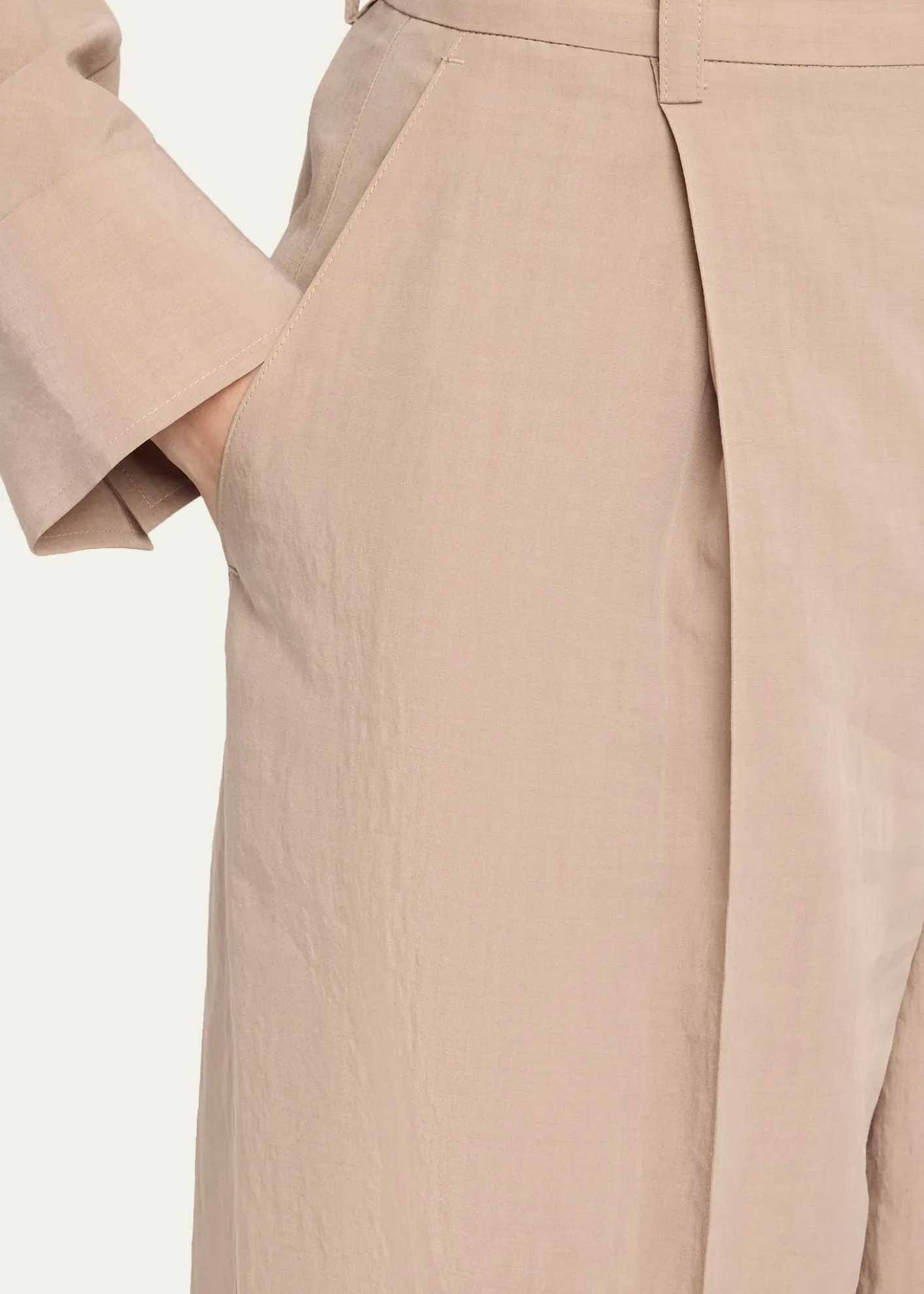 VincePleated High-Rise Pants
