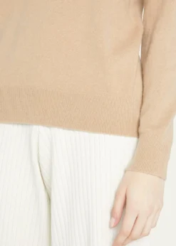 VinceWeekend V-Neck Cashmere Pullover Sweater