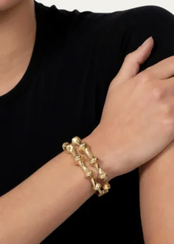 Vram18K Yellow Gold Chrona II Hinged Cuff Bracelet
