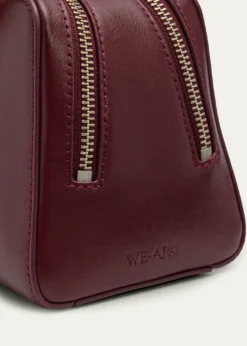 WE-AR4The Ivy 22 Leather Top-Handle Bag